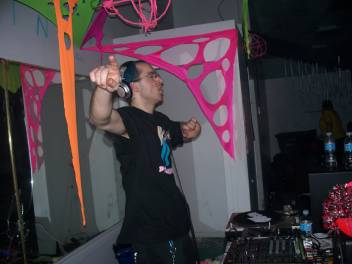 Stop Drop N Rave (2009)