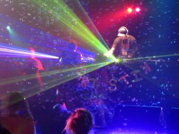 Plurtastik's Glowstick Masquerave (2012)