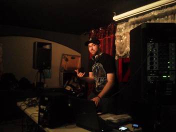 Night Of The Raving Dead ! (2013)